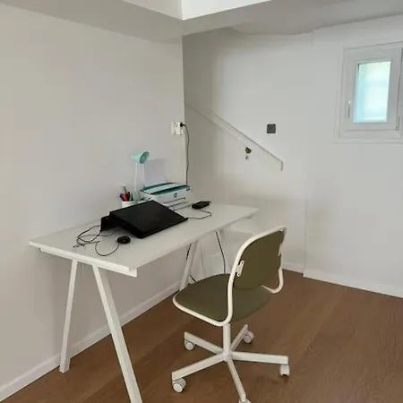 Belle Maison Renovee Dans Le Centre, Rue Au Calme * Caen