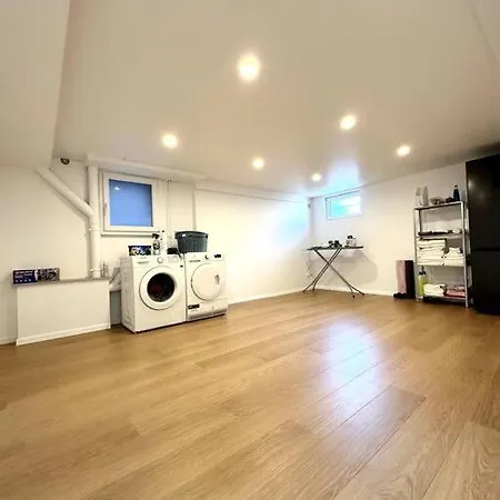 Belle Maison Renovee Dans Le Centre, Rue Au Calme Caen