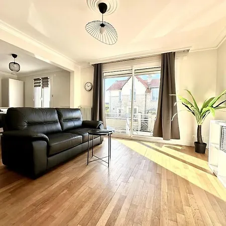 Belle Maison Renovee Dans Le Centre, Rue Au Calme Caen